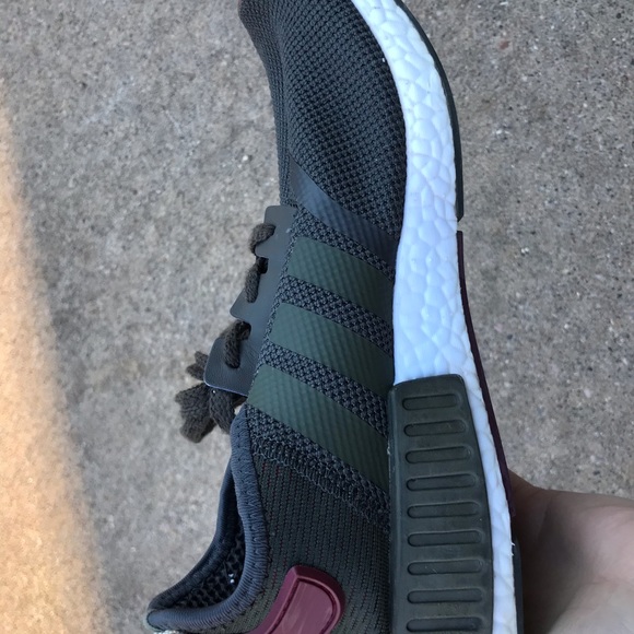 Adidas NMD_R1 Olive Maroon shoes - Picture 4 of 5
